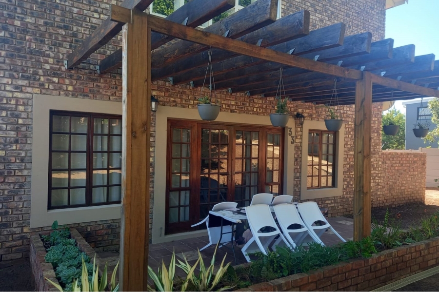 2 Bedroom Property for Sale in Albertinia Western Cape